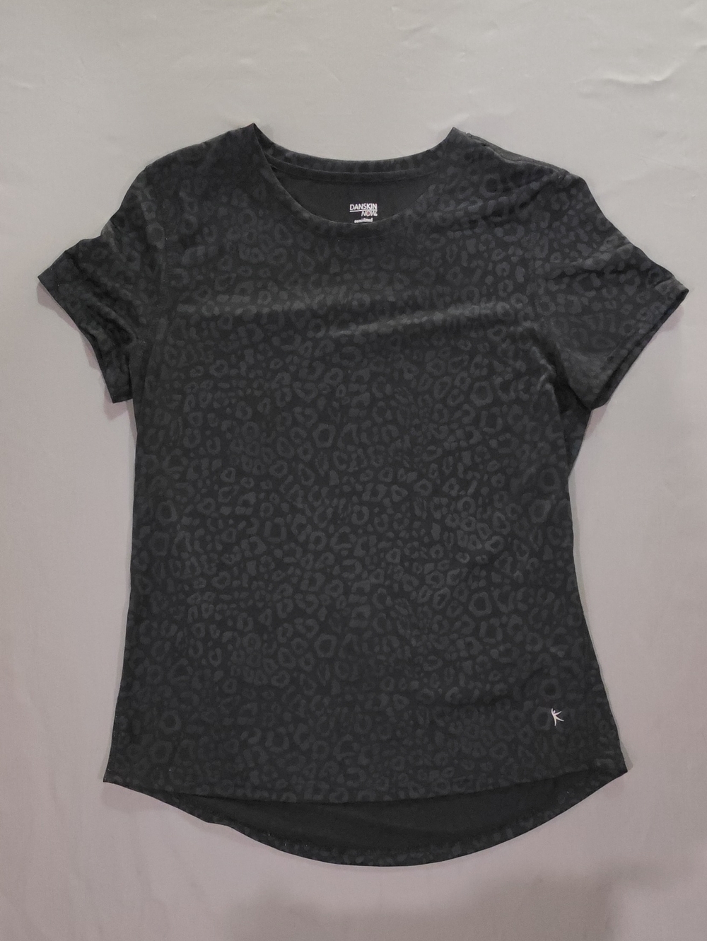 Danskin Black Subtle Leopard Short-Sleeve Tee Size L